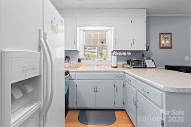 2598 Conner Cir, Lenoir, NC 28645 - photo 7