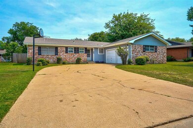 1219 Tanglewood Dr, Cleburne, TX 76033 - photo 2