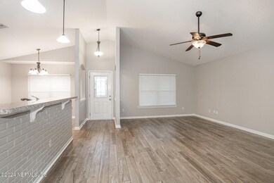 4595 Prunty Ave, Jacksonville, FL 32205 - photo 4