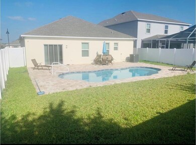 532 Pinecrest Loop, Davenport, FL 33837 - photo 2