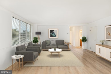 River Towers unit 317, Alexandria, VA 22307 - photo 3