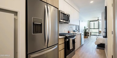 817 N 6th St unit S4, Phoenix, AZ 85004 - photo 6