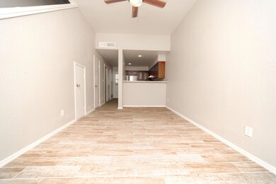 10715 Forest Ridge Ln, El Paso, TX 79935 - photo 3