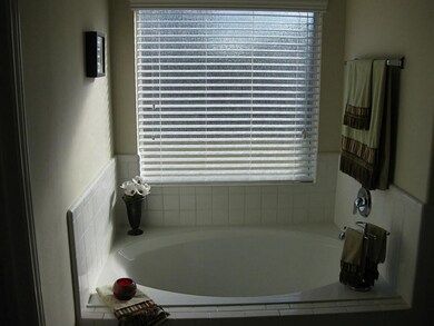 11334 Sandstone Canyon Dr, Humble, TX 77396 - photo 5