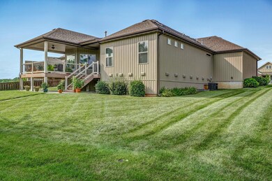 590 E Katella Cir-41