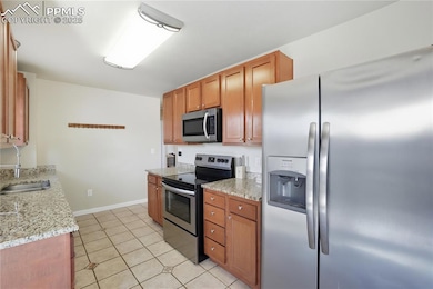 521 Clearview Dr, Fountain, CO 80817 - photo 4