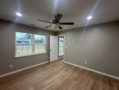 1205 N 1st St, Carbon Hill, AL 35549 - photo 4