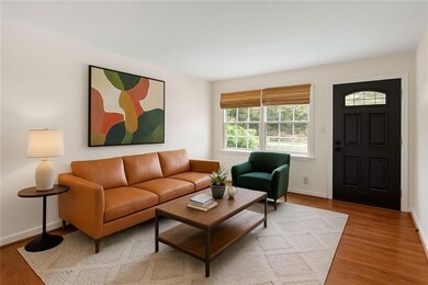 199 Brookwood Dr SW, Marietta, GA 30064 - photo 3