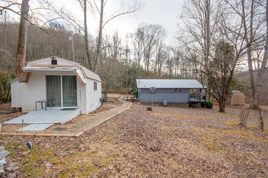 Guest Cottage/Main home in back