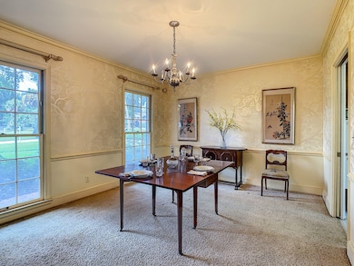 Twin Lakes Dining room 2