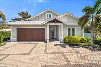 1050 11th St N, Naples, FL 34102 - photo 4