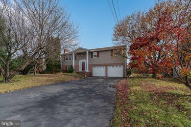 4146 Ricklyn Dr, Chambersburg, PA 17202 - photo 2
