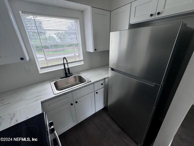 1515 Pullen Rd unit 2, Jacksonville, FL 32216 - photo 2