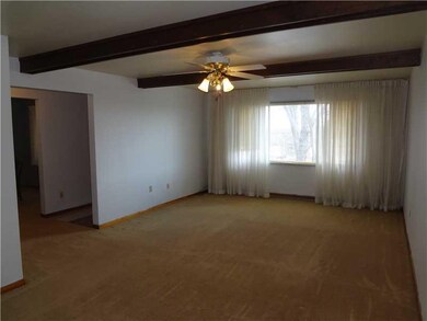 Living Room. Neutral colors offer a variety of dec