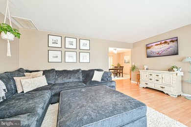 213 Bulkhead Ave, Manahawkin, NJ 08050 - photo 4