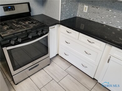 2153 Loxley Rd, Toledo, OH 43613 - photo 7