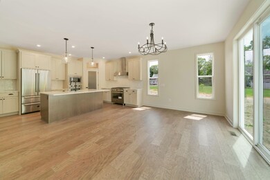 HS-03-049_Beech_Dining_Kitchen