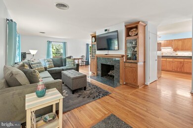 2229 Green Valley Rd, Clarksburg, MD 20871 - photo 6