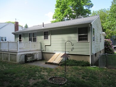 37 Hesper St, Saugus, MA 01906 - photo 3