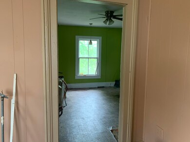 816 Paca St, Pulaski, VA 24301 - photo 4