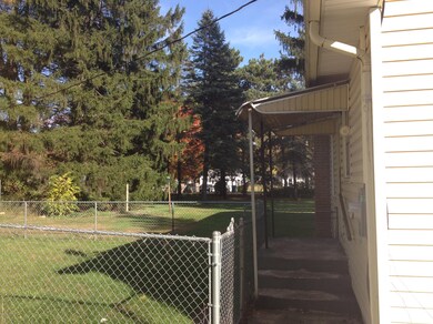 1823 E Main St, Niles, MI 49120 - photo 2