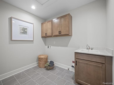 18064 Stallman Dr, Macomb, MI 48042 - photo 2