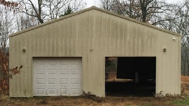 827 Petty Hollow Rd, Prospect, TN 38477 - photo 6