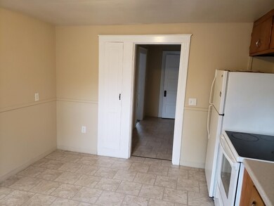 9 Mccaffrey St unit B, Uxbridge, MA 01569 - photo 7