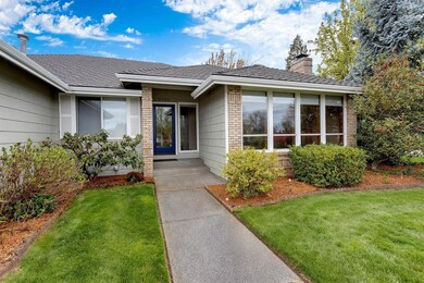 2400 Meadow Creek Dr, Medford, OR 97504 - photo 3