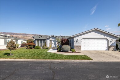 576 Canyon Dr unit 65, East Wenatchee, WA 98802 - photo 2