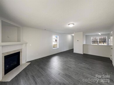 4070 Shasta Cir, Clover, SC 29710 - photo 3