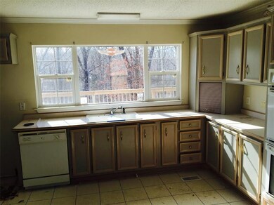 12061 Lark Cir, Bella Vista, AR 72715 - photo 2