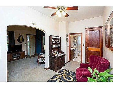 Interior Space/Layout. Entryway