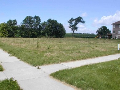 300 N Bergamont Blvd, Oregon, WI 53575 - photo 2