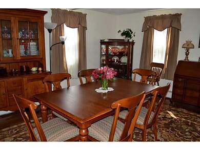 11 Fern Dr, Warren, RI 02885 - photo 3