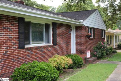 118 Fairlane Dr, Simpsonville, SC 29680 - photo 3