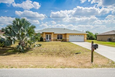 214 Blackstone Dr, Fort Myers, FL 33913 - photo 4