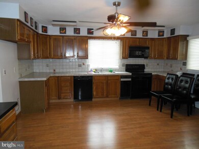 3302 Altamont Dr, Wilmington, DE 19810 - photo 6