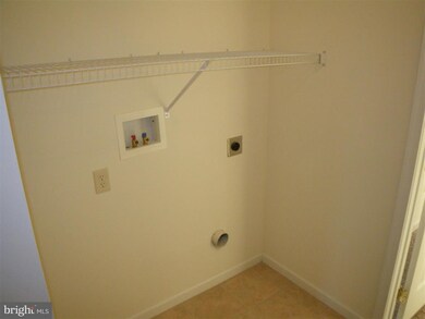 2801 Roosevelt Dr, Chambersburg, PA 17201 - photo 7