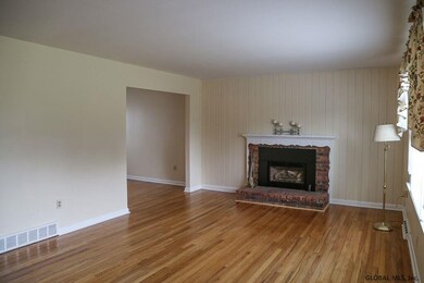 1033 Tomahawk Trail, Schenectady, NY 12302 - photo 6