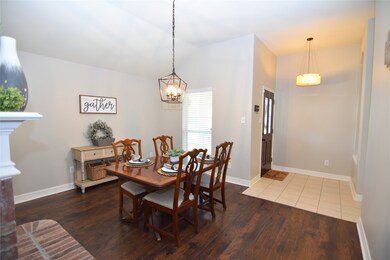 389 Ward Ln, Alvin, TX 77511 - photo 4