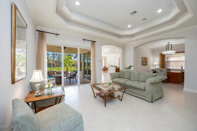 Living room with double tray, lighted ceiling