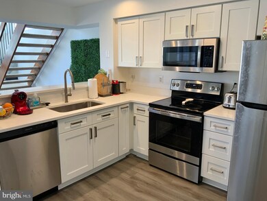 14102 William St, Laurel, MD 20707 - photo 4