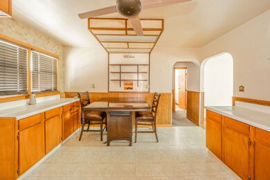 1529 W 5th St, Anderson, IN 46016 - photo 7