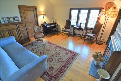 61 Ledge Rd unit J, Newport, RI 02840 - photo 5