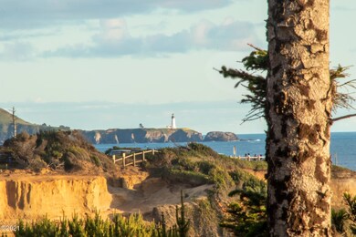View of lighthouse - Zoomed in