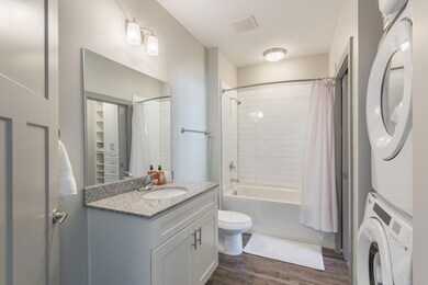 782_Riverfront_Pkwy_12