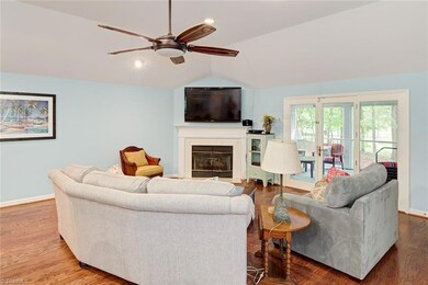 2638 Sandtrap Ln, Asheboro, NC 27205 - photo 6