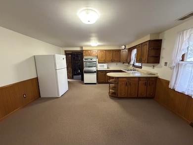 1735 Griswold Ave, Sterling, IL 61081 - photo 4