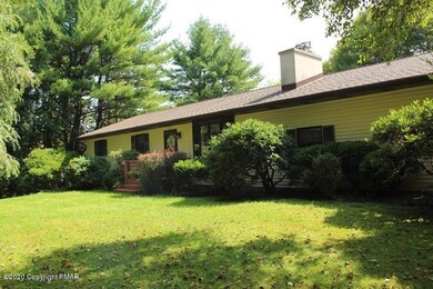 259 Bear Medicine Cir, Effort, PA 18330 - photo 2